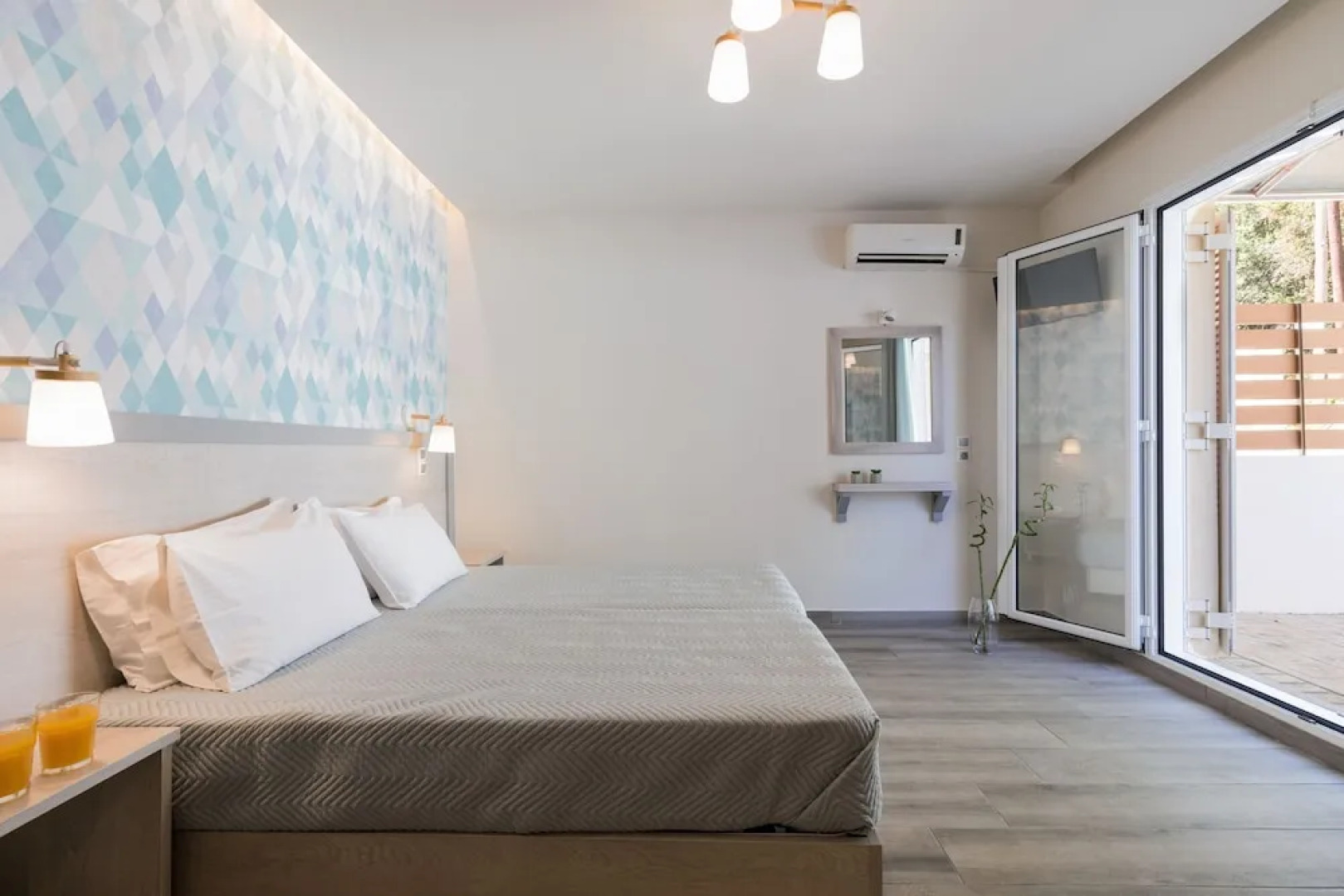 Ipsos Beach Studios By Konnect