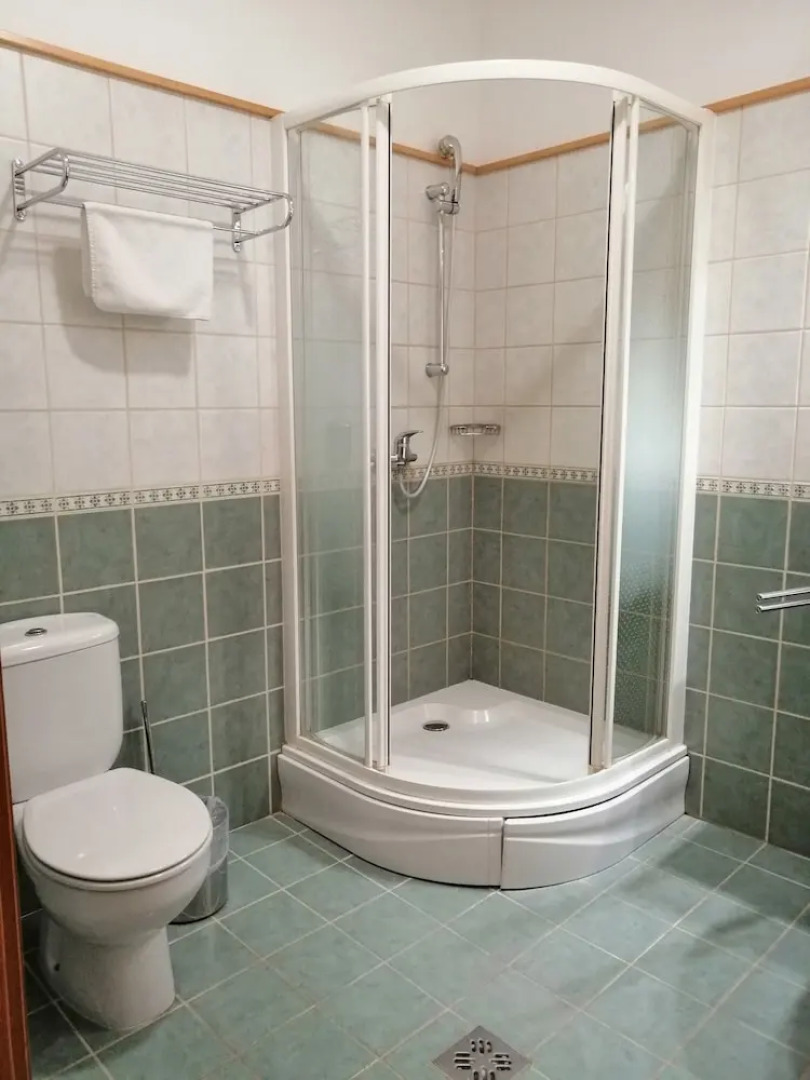 Józsi Bácsi Vendéglője és Szállodája