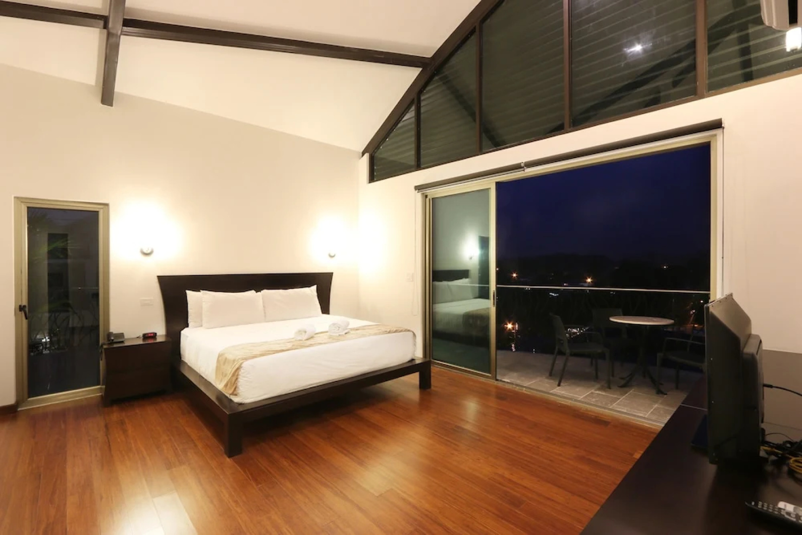 Luxury Sky Penthouses 3-6BR Condo-Hotel at Oceano Jaco