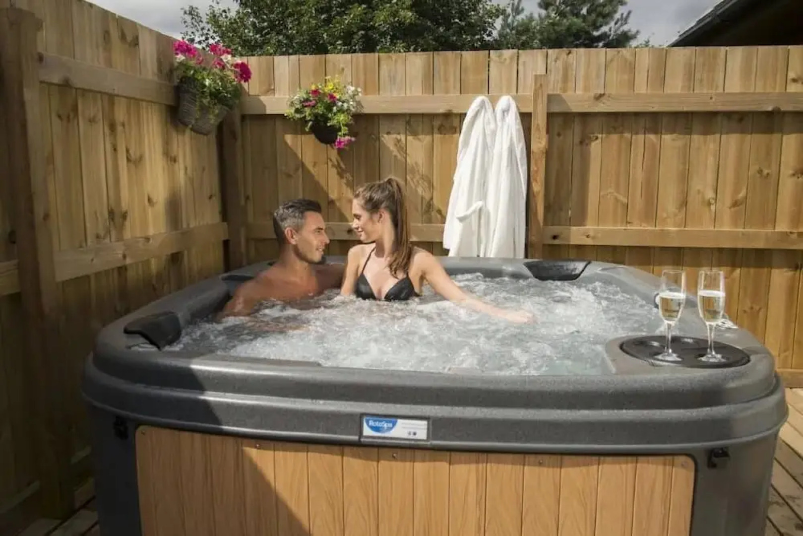 Goldcrest 3 Hot Tub