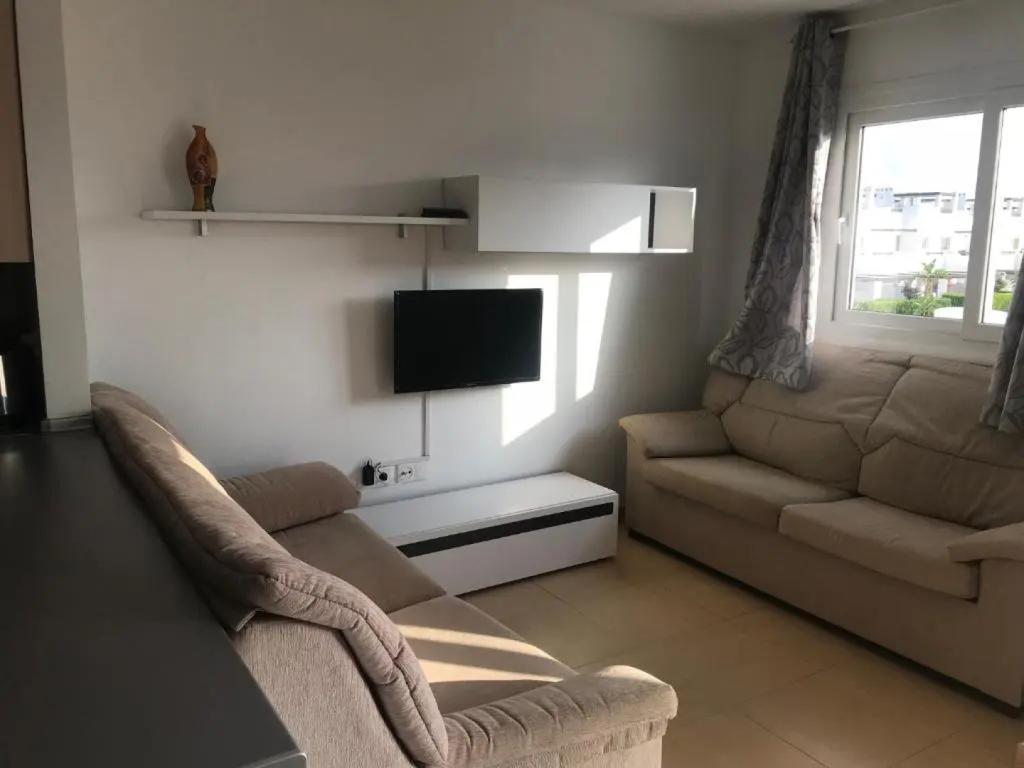 2 bed apartment on Condado De Alhama with roof solarium N5