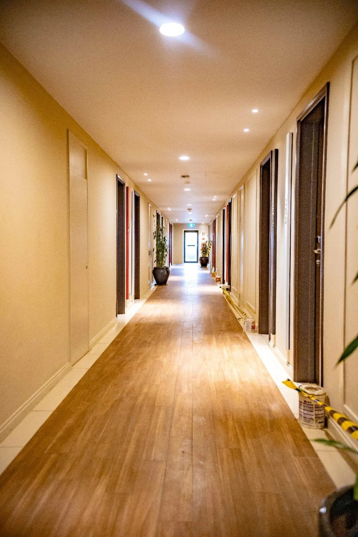 Highlander Hotel