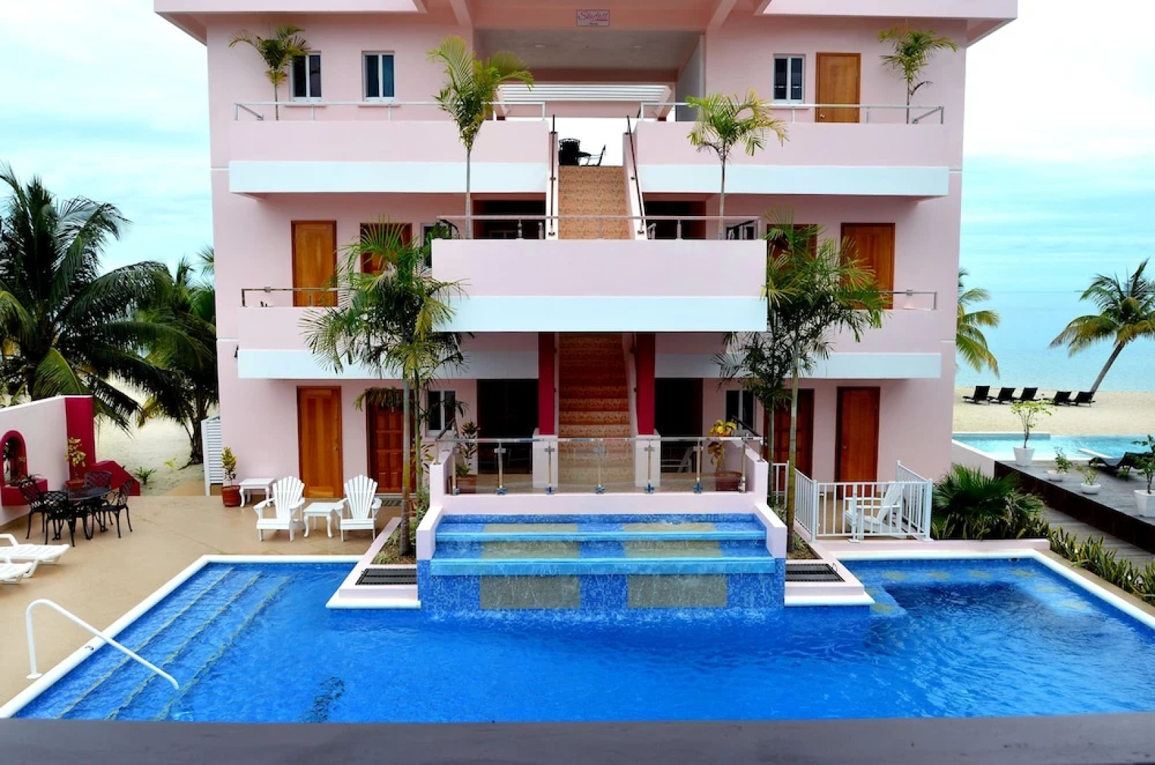 Miramar Apartments