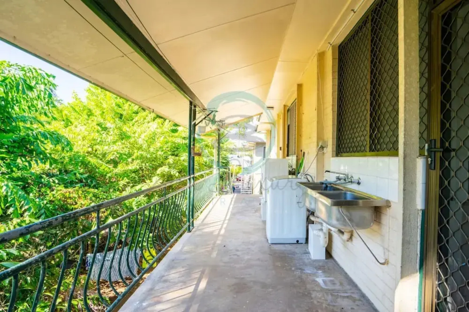 Zen Nest Cozy Lawn Minimalist