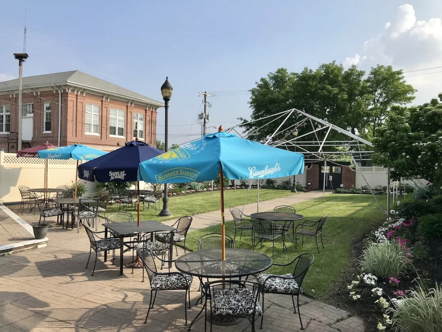 Waynebrook Inn, Est 1865