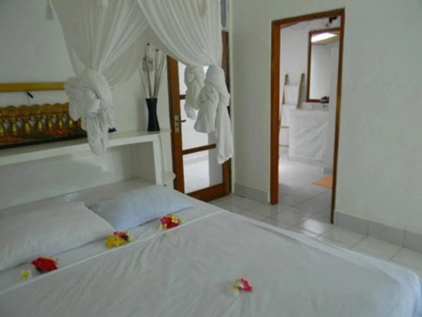 Mimpi Manis Air Sanih