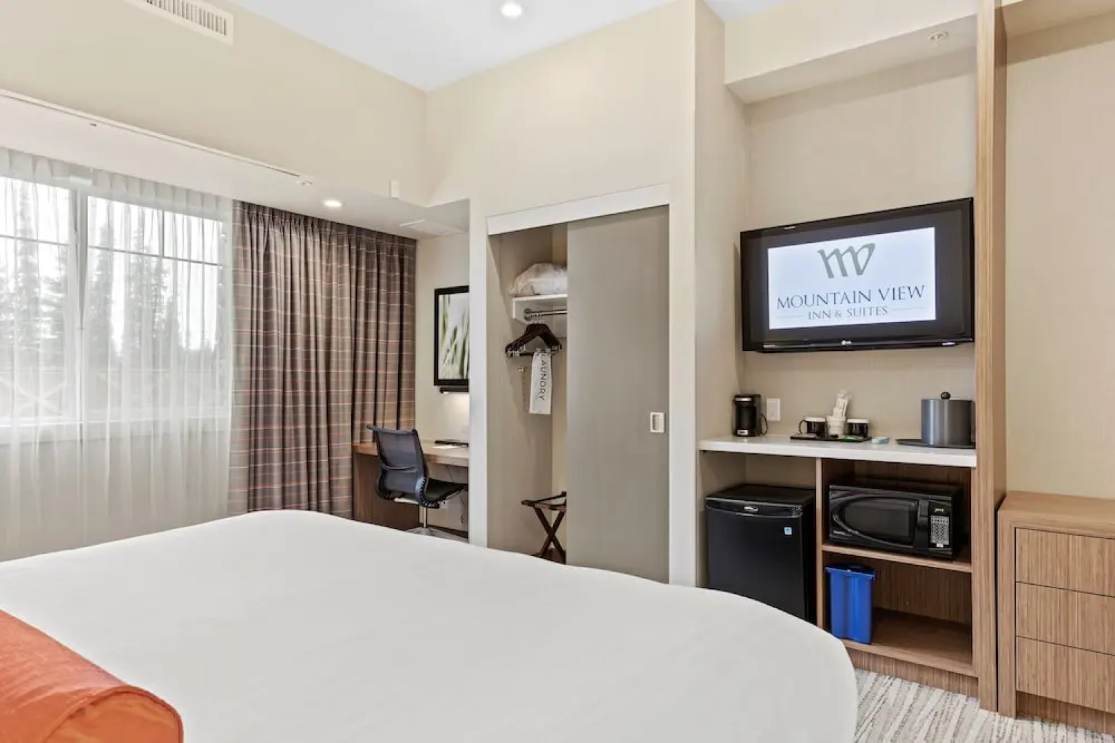 Best Western Plus Mountainview Inn & Suites