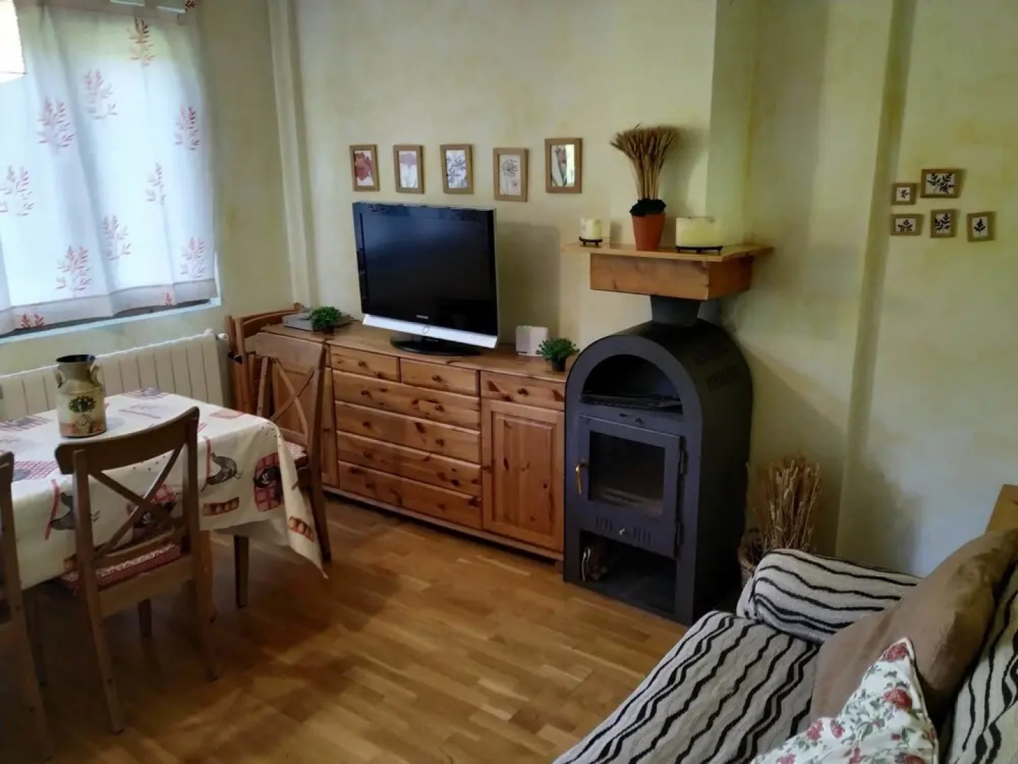 Chalet centro de escarrilla casa 7