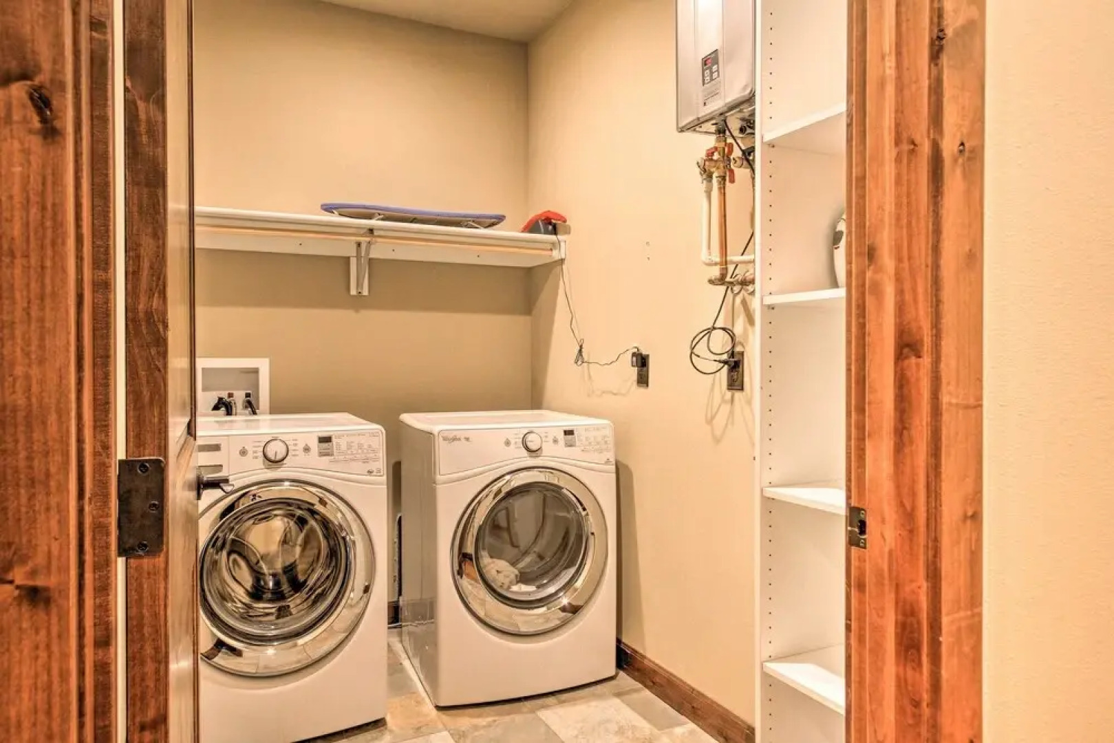 Red Lodge Townhome w/ Private Hot Tub & Mtn Views!