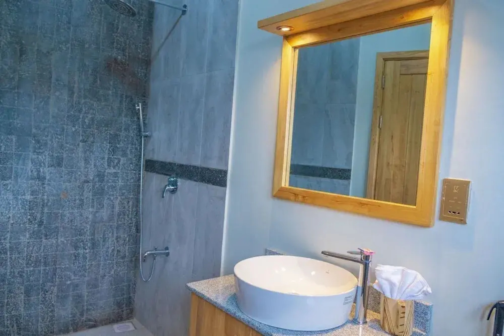 Ndere  Echifuuha Resort