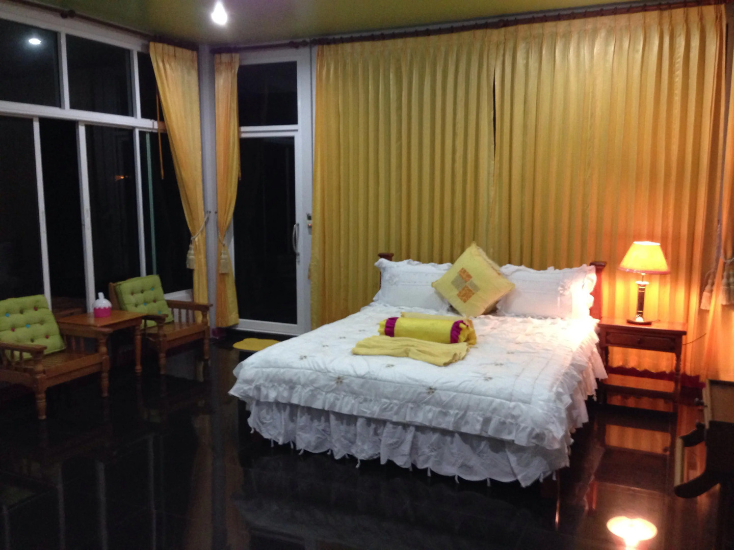 Sairougn Seaview Hotel