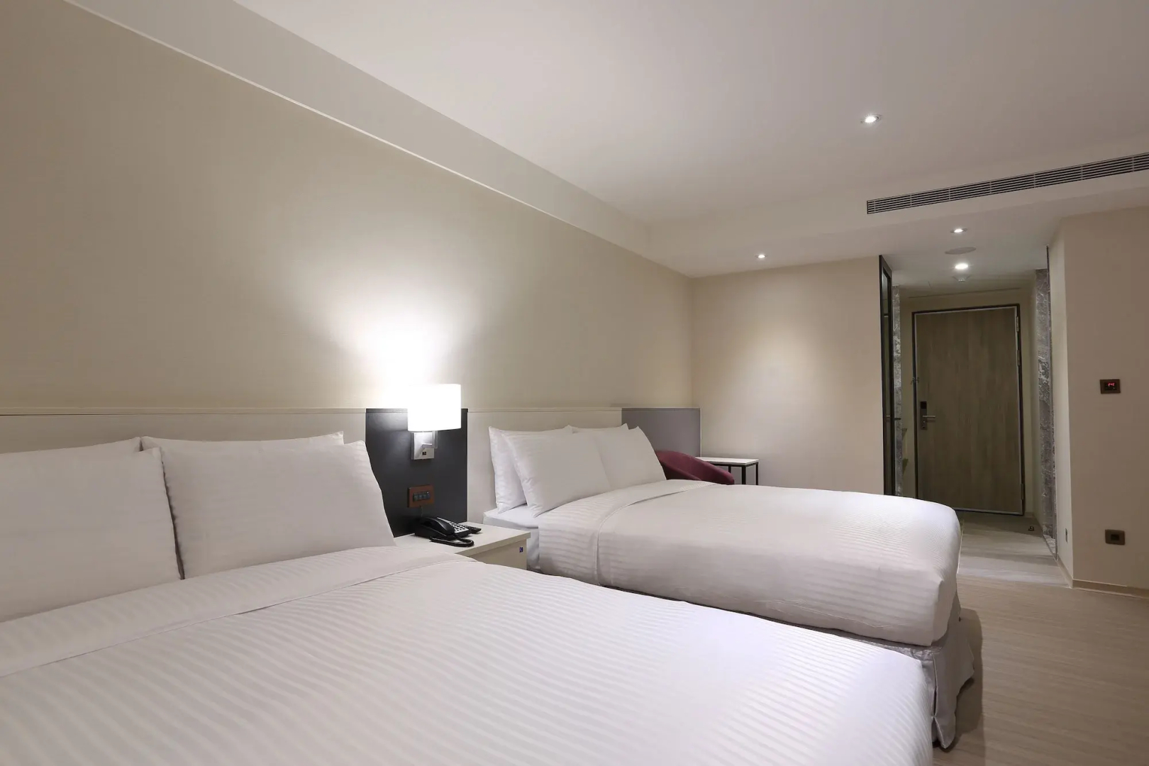 Full Kind Hotel