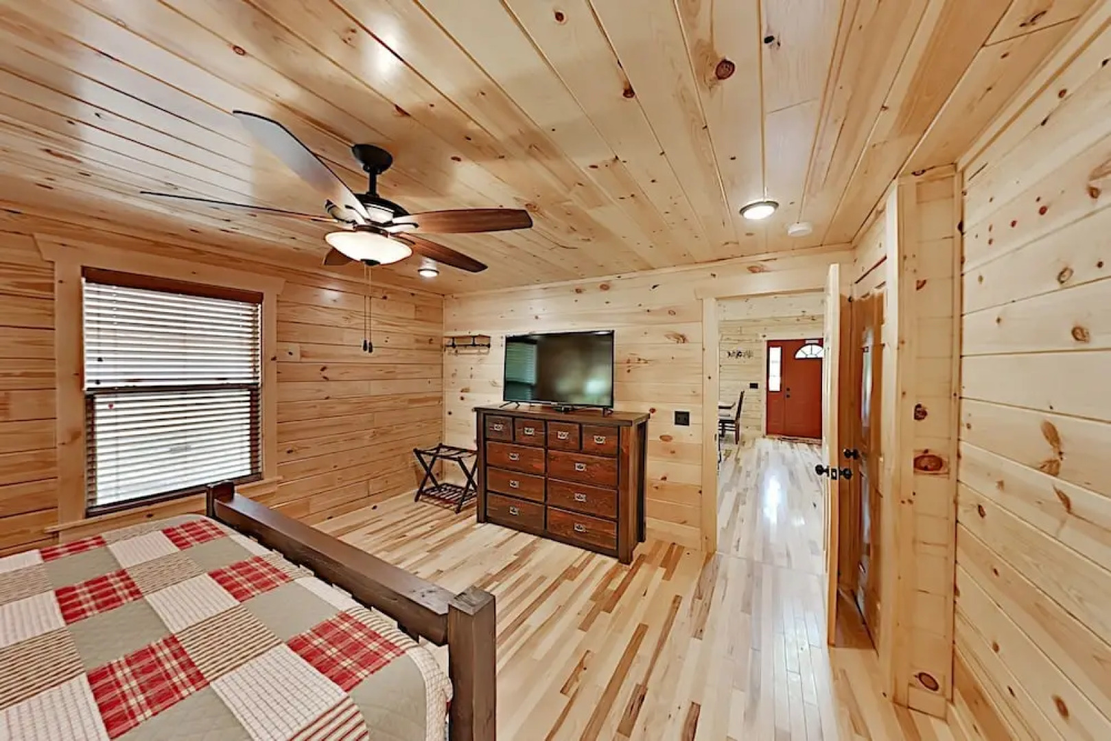 222flwkd 2 Bedroom Cabin