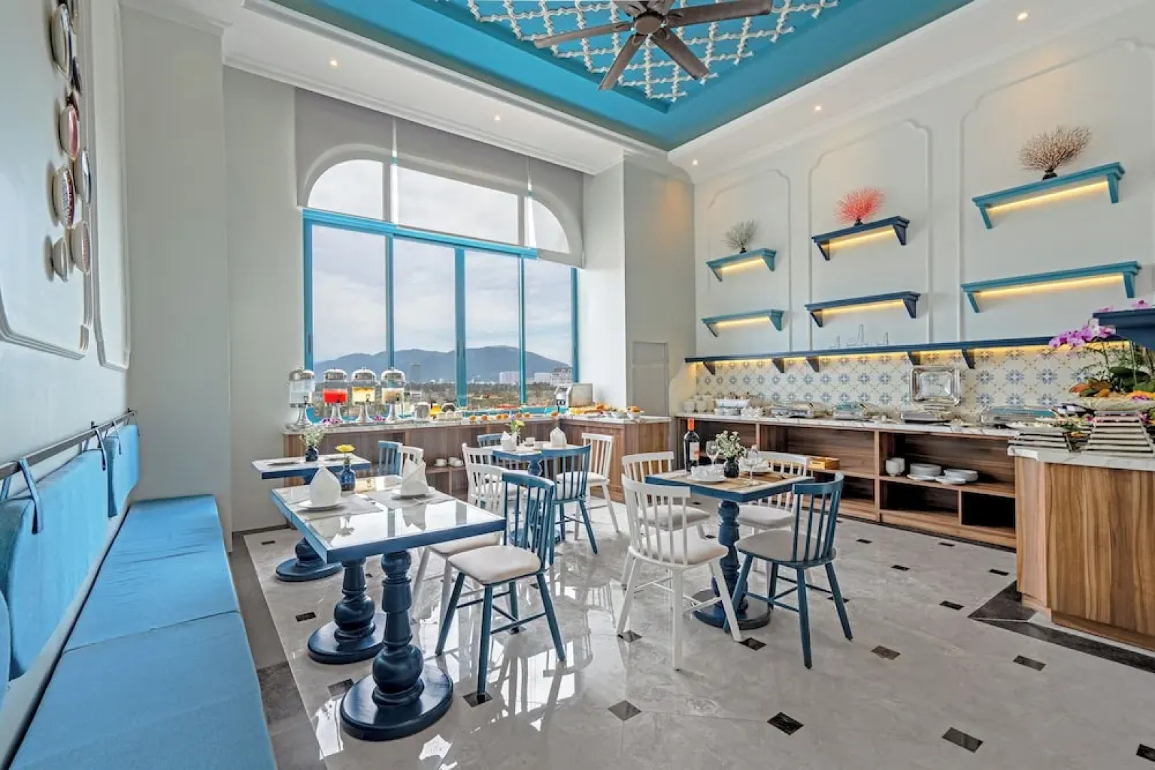 Pavillon Boutique Hotel & Apartment Nha Trang