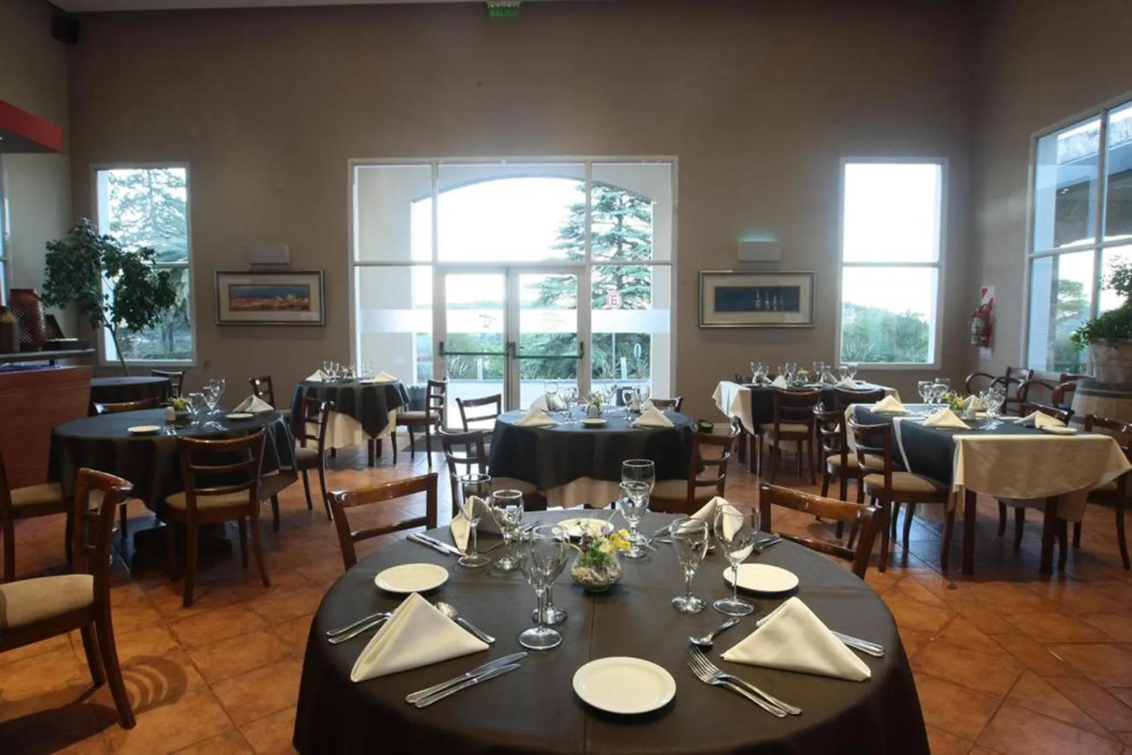 Howard Johnson Rio Ceballos Hotel y Casino