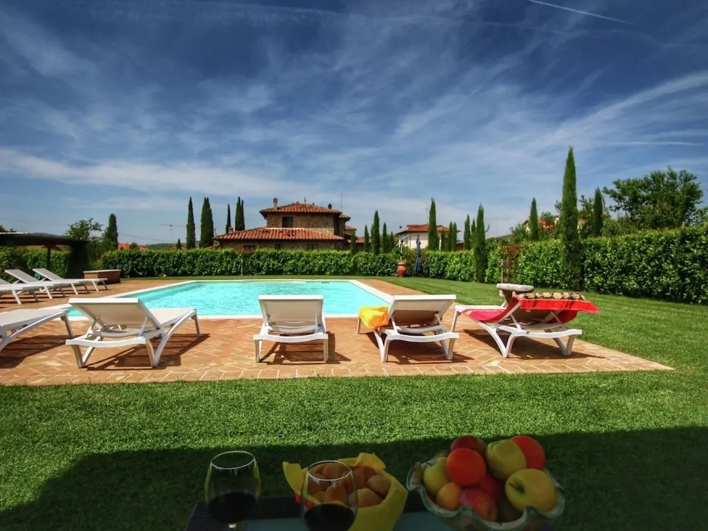 Tuscan Retreat With Pool