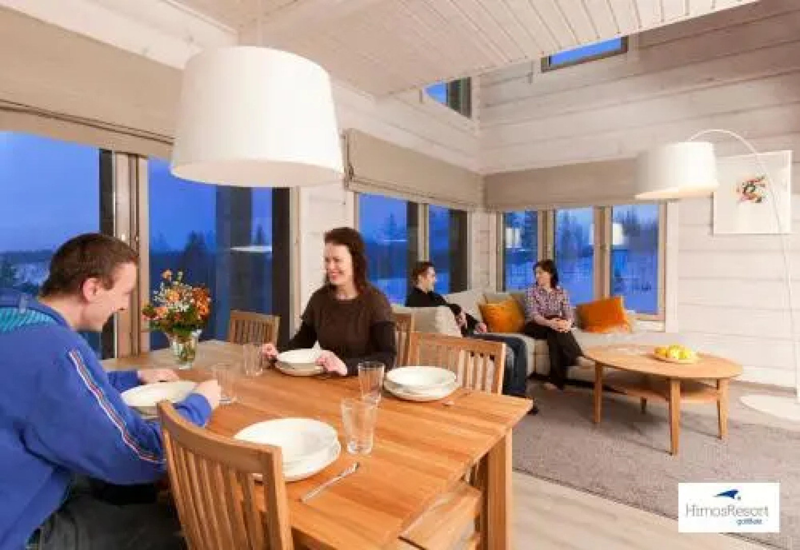 Helmikkäpolku Cottage