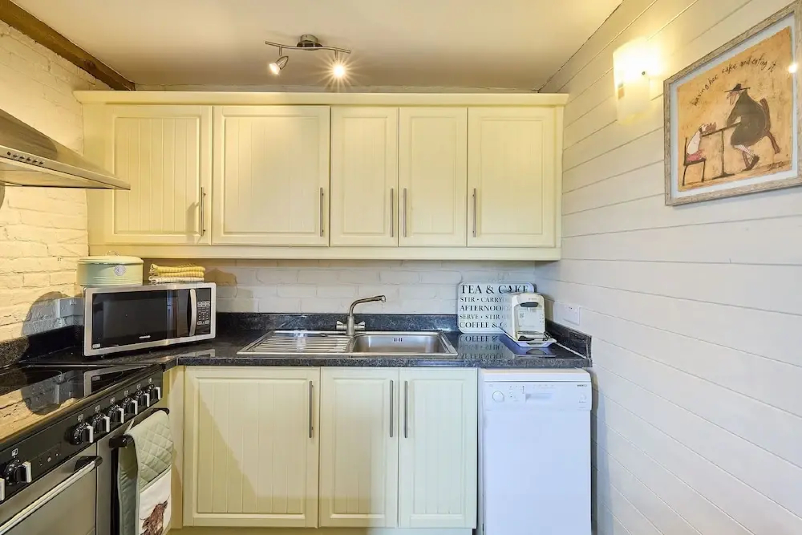 Host Stay Granary Barn