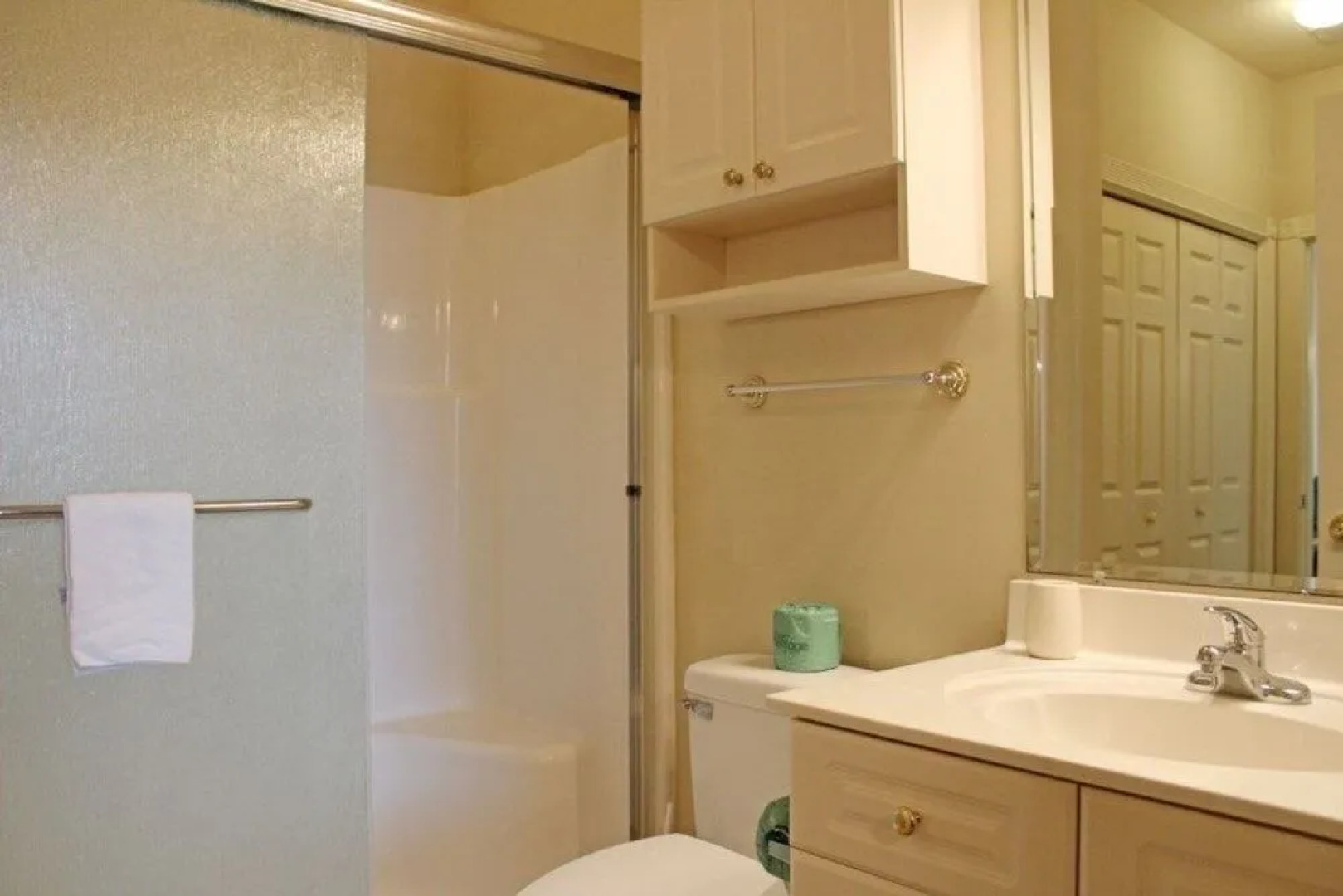 Magnolia Pointe 302-4869 by RedAwning