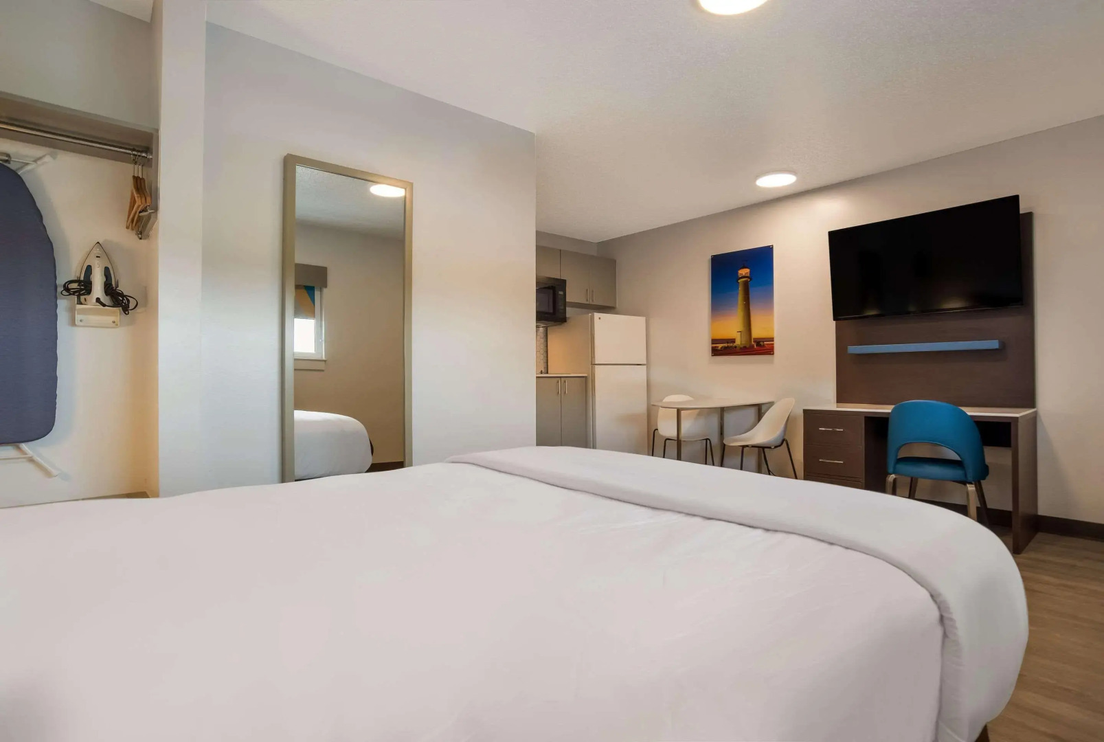 Suburban Studios Biloxi North Area