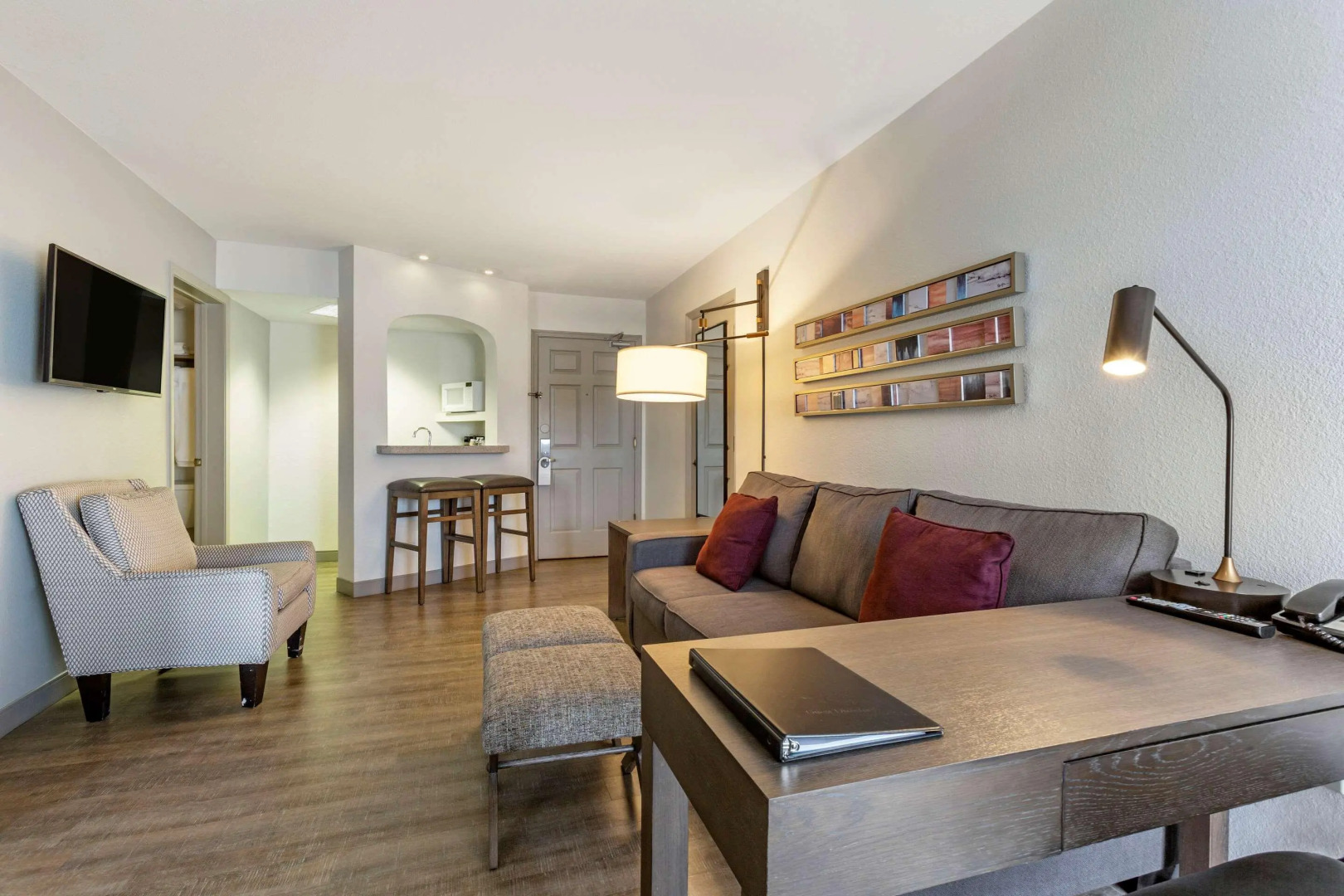 Windmill Suites Surprise - Phoenix, an Ascend Collection Hotel