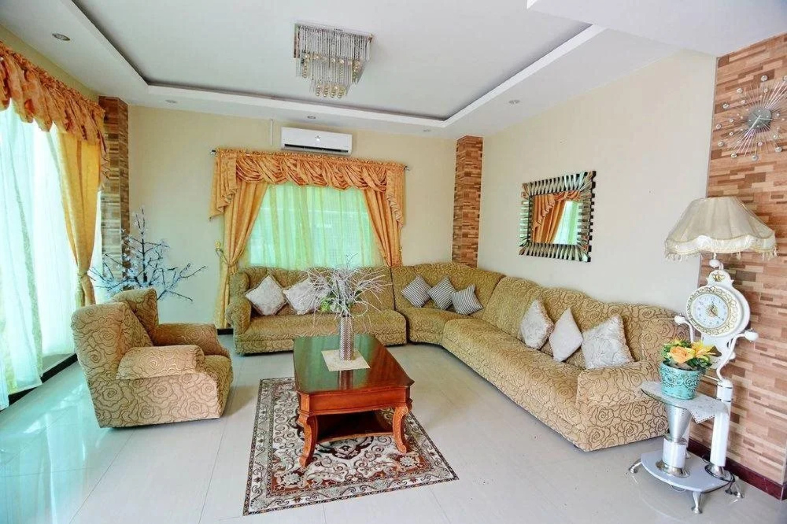 Celbyrne Pension Hauz