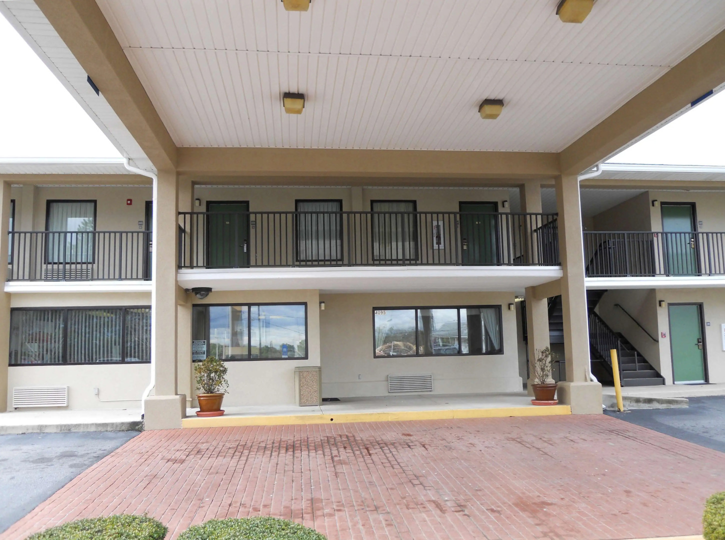 Americas Best Inn & Suites - Decatur