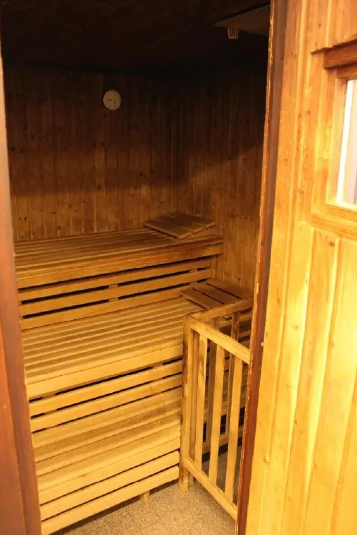 Ferienwohnung HECKENROSE mit Sauna und Schwimmbad