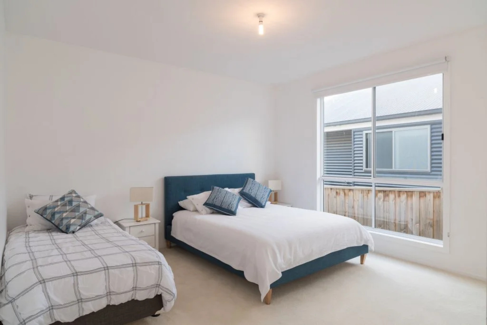 Currawong Close - Heated Pool, Home Theatre, WiFi, 4 bdrm, Pool Table