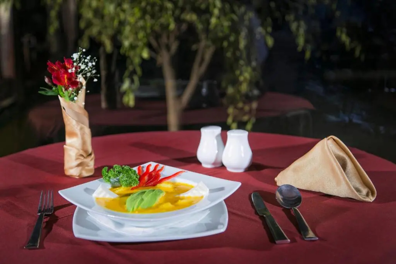 Hotel Rumipamba de las Rosas