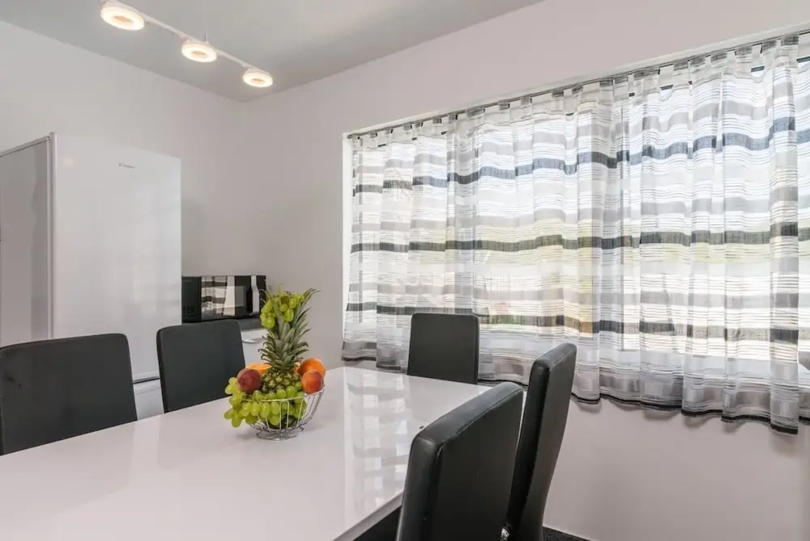 Mario - With Pool - H