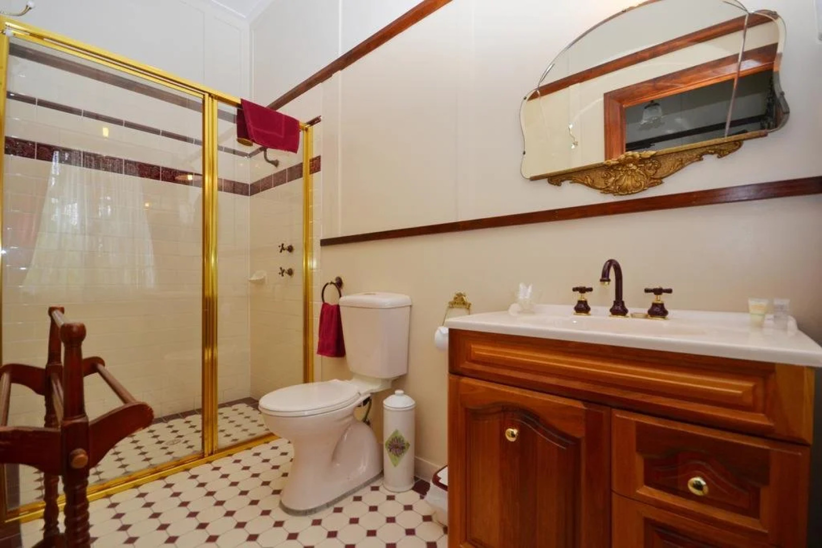 The White House Heritage Guesthouse