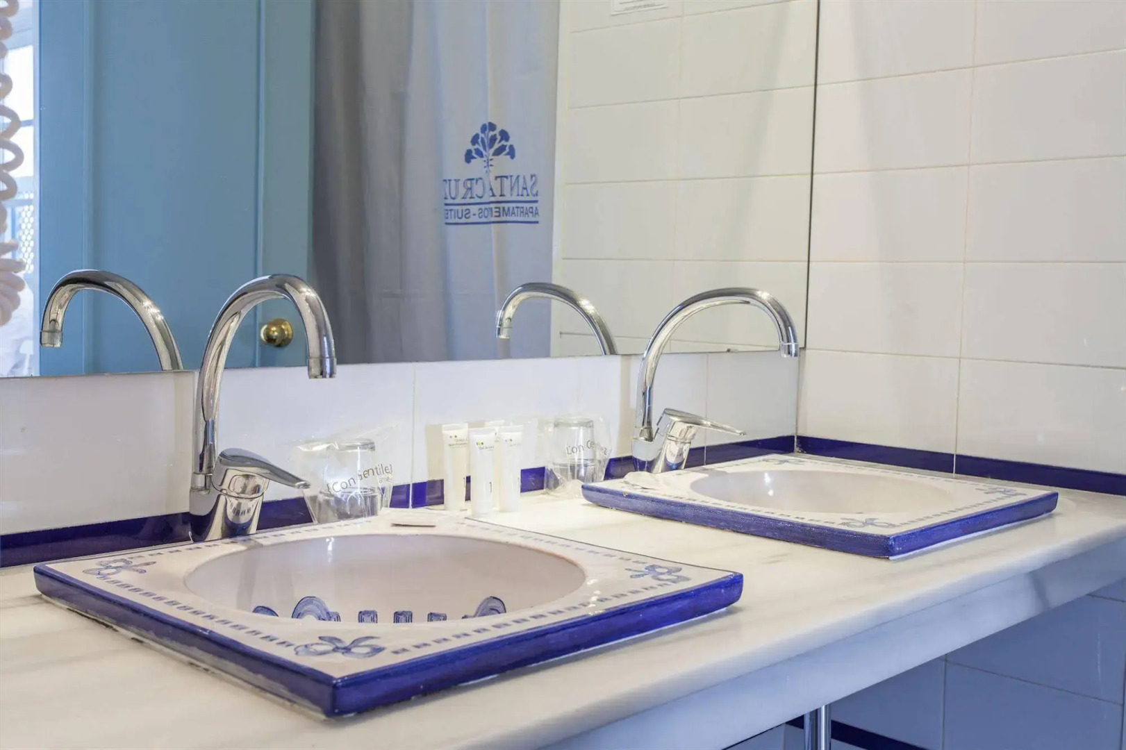 Apartamentos Suites Santa Cruz