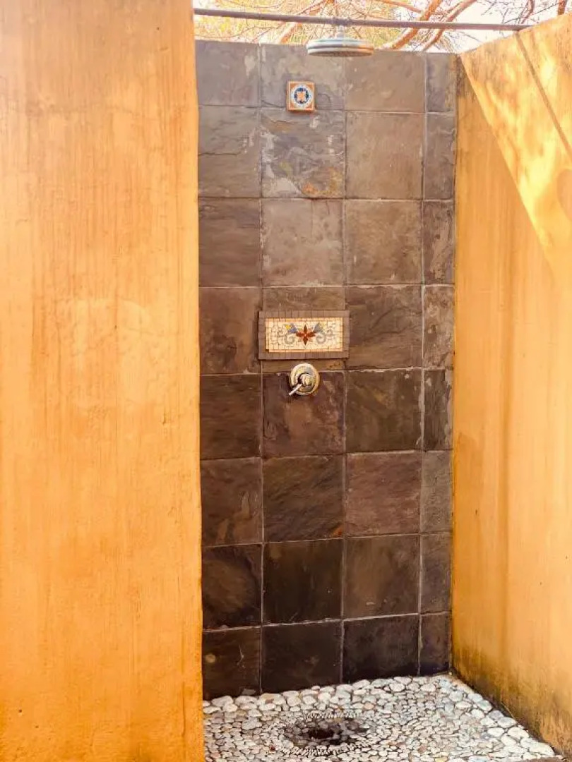 Godiva Spa & Guesthouse