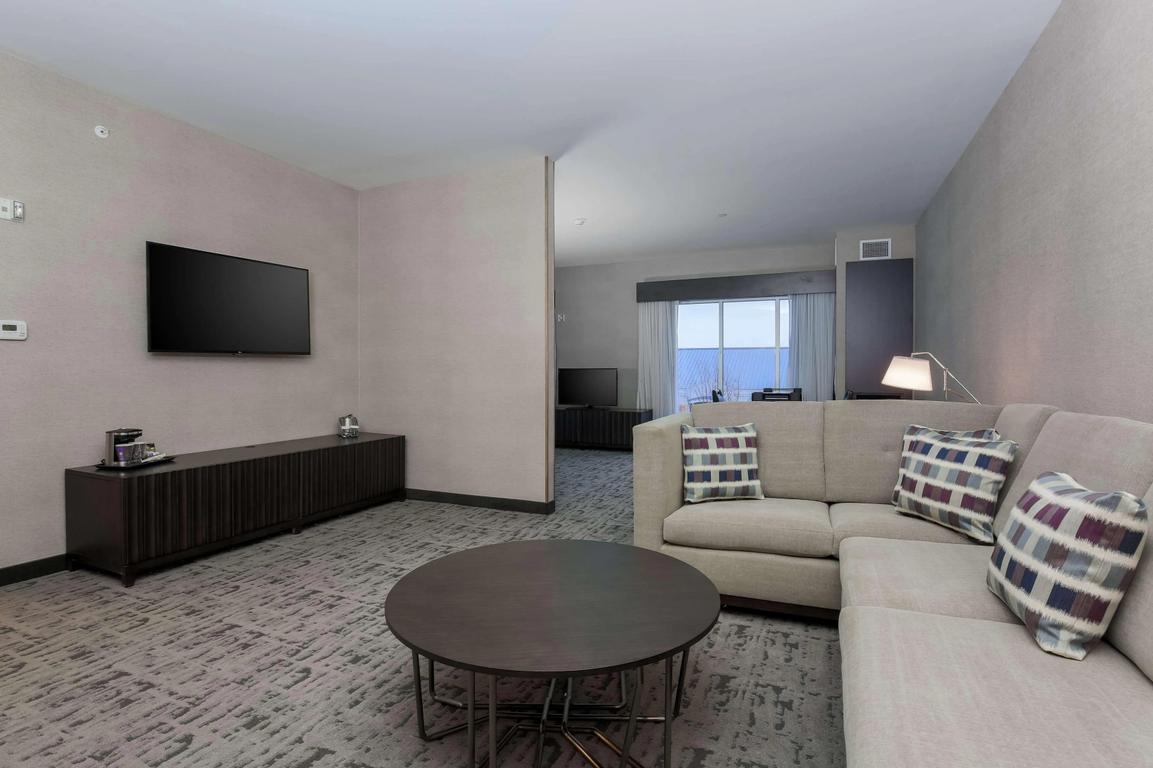 DoubleTree by Hilton Evansville