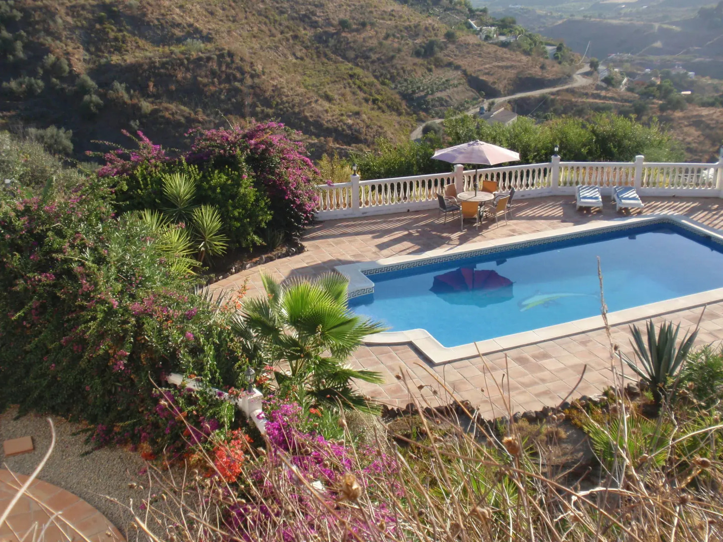 Comfortable luxury villa with private swimming pool and sea view