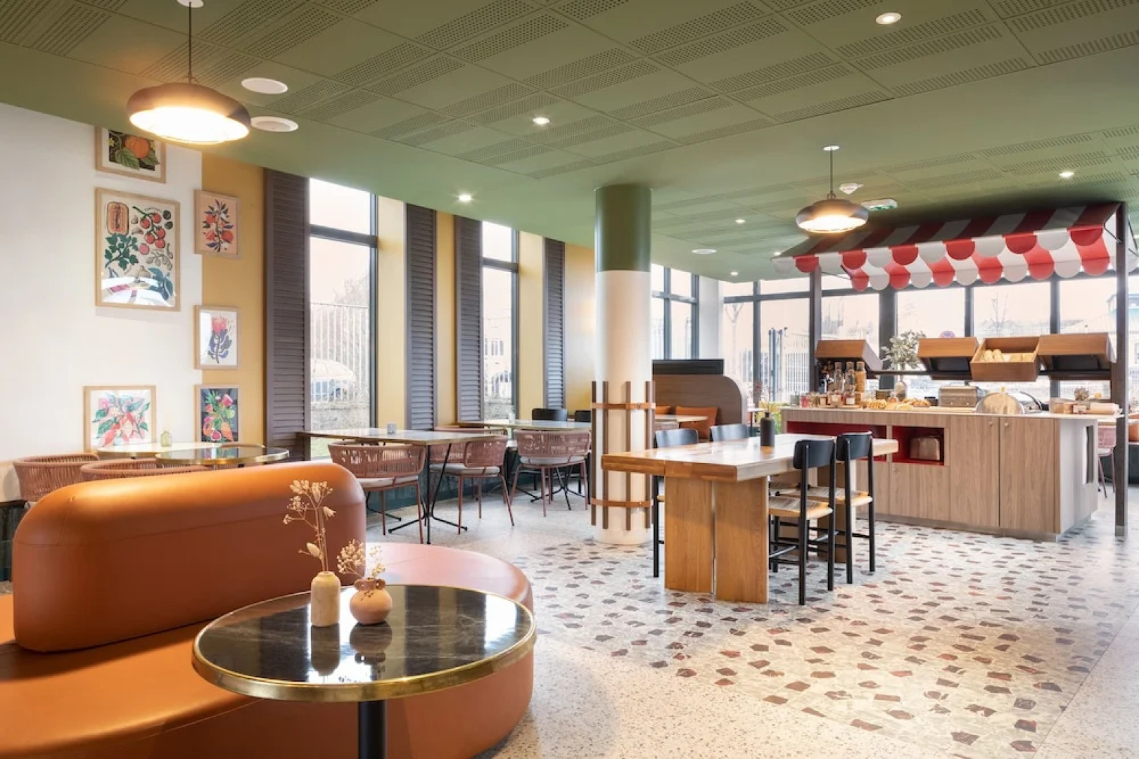 Hôtel Kyriad Versailles - Saint Cyr L'Ecole