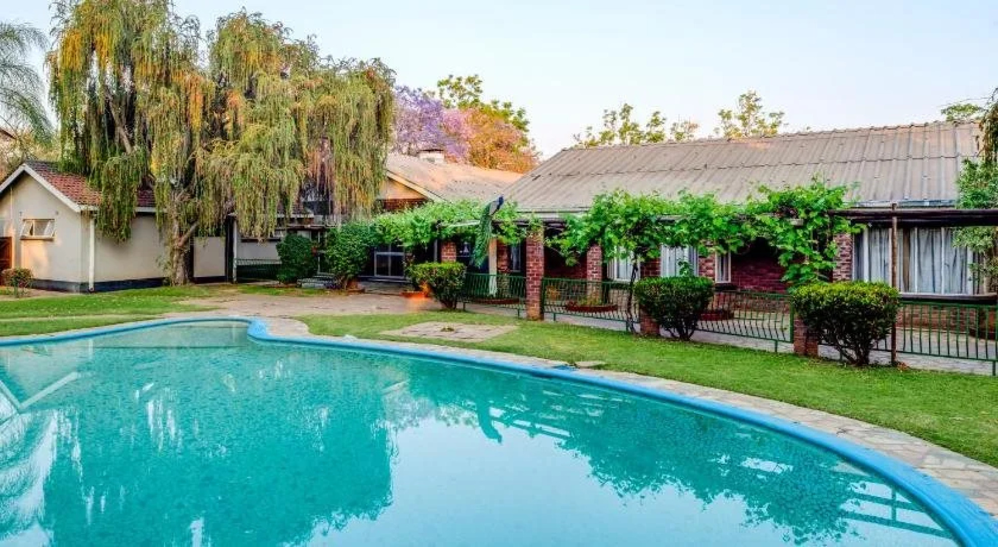 Kadoma Hotel And Conference Center