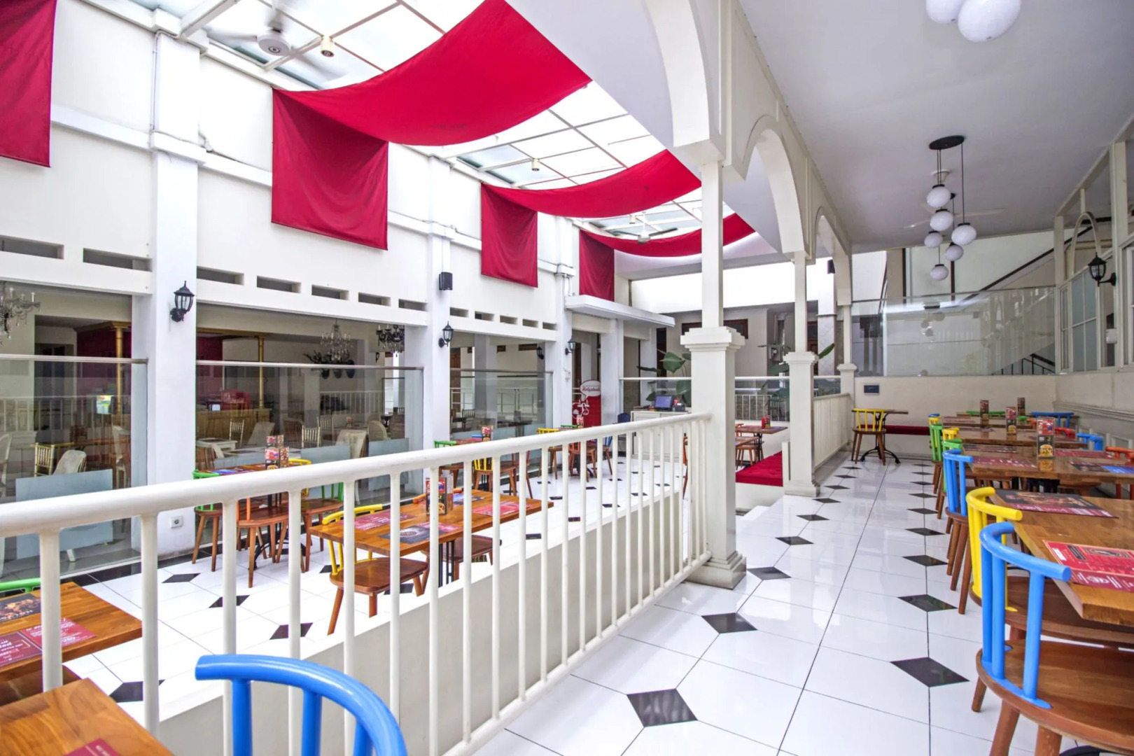 Residences by RedDoorz near Rumah Mode