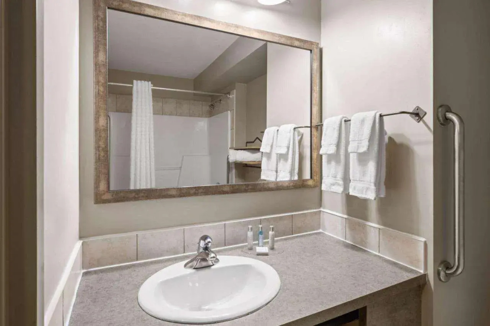 Travelodge by Wyndham Fort McMurray