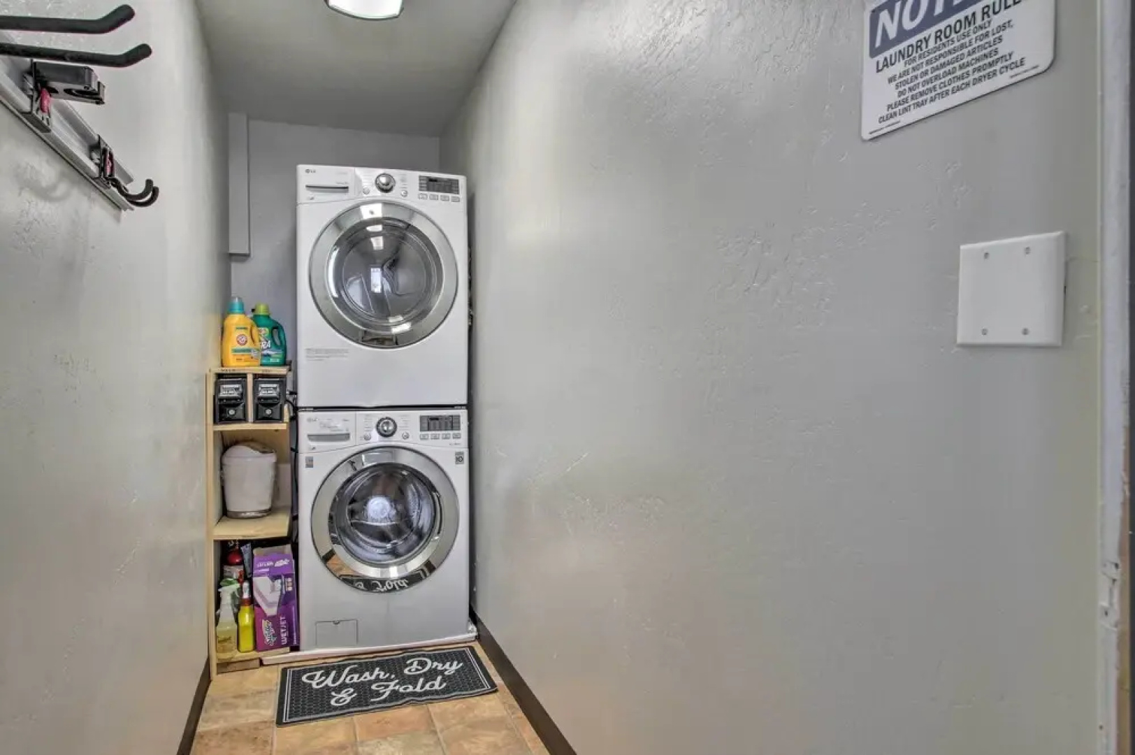 Quaint Helena Apartment - Walkable to Downtown!