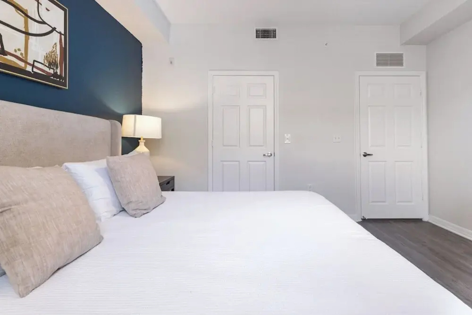 Miramar Apartments By Landing