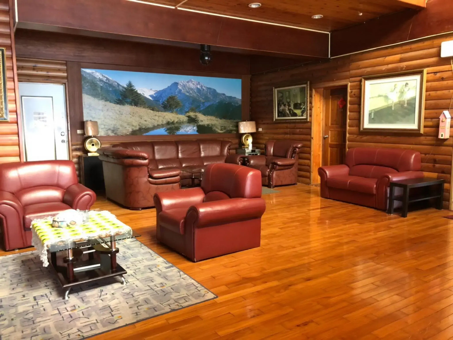 Cingjing Brilliant Twins of Seattle