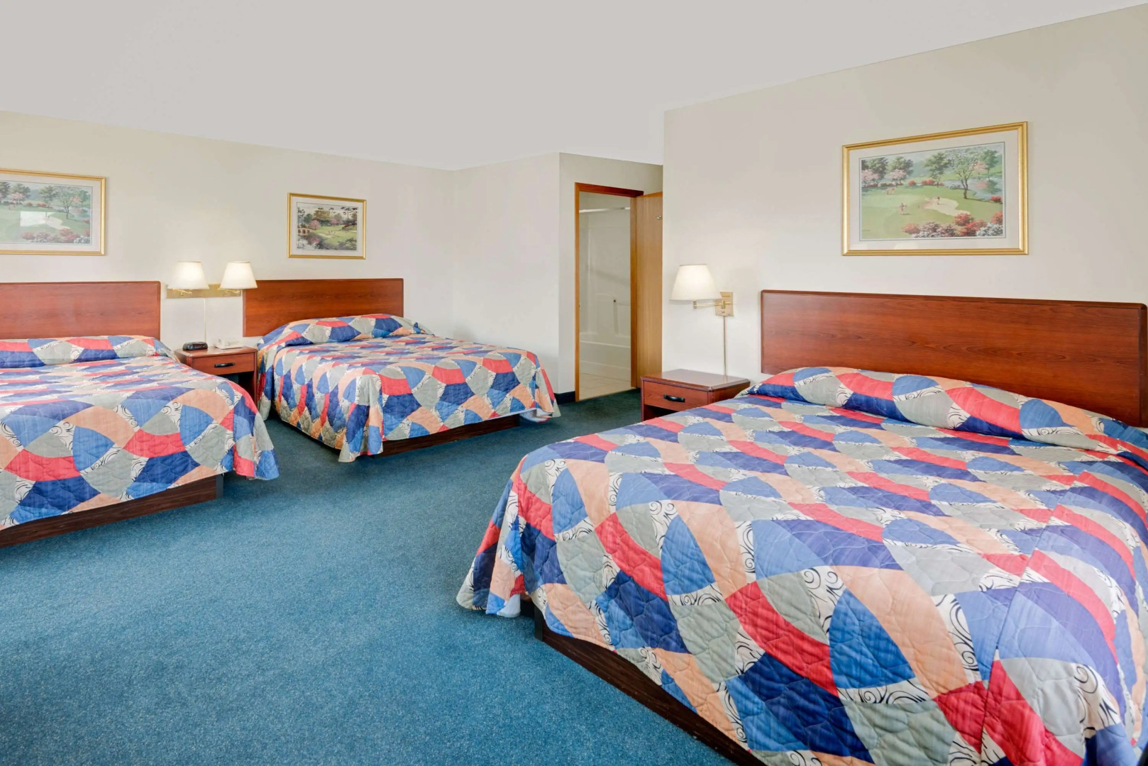 Super 8 by Wyndham Emmetsburg