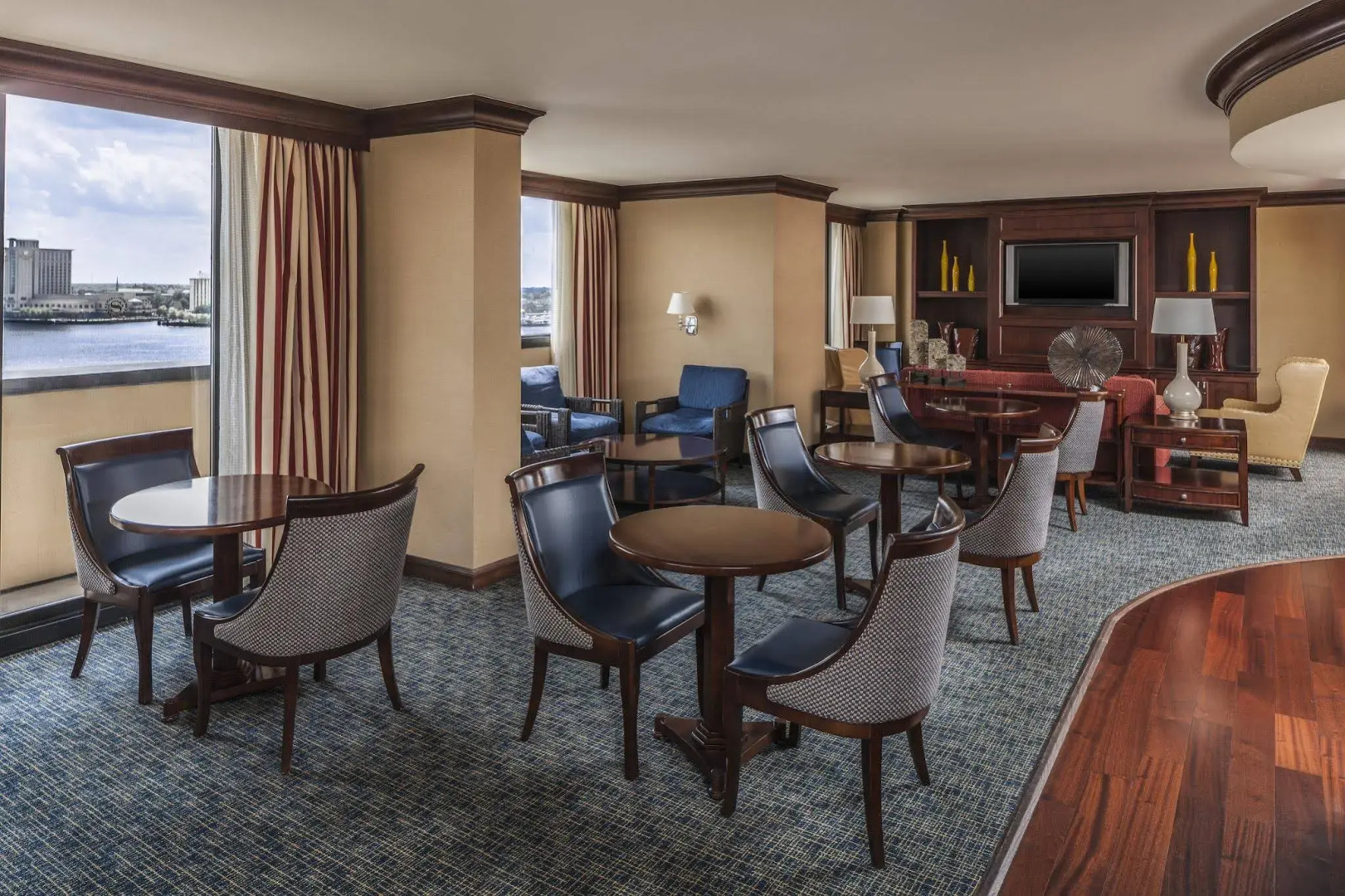 Sheraton Norfolk Waterside Hotel