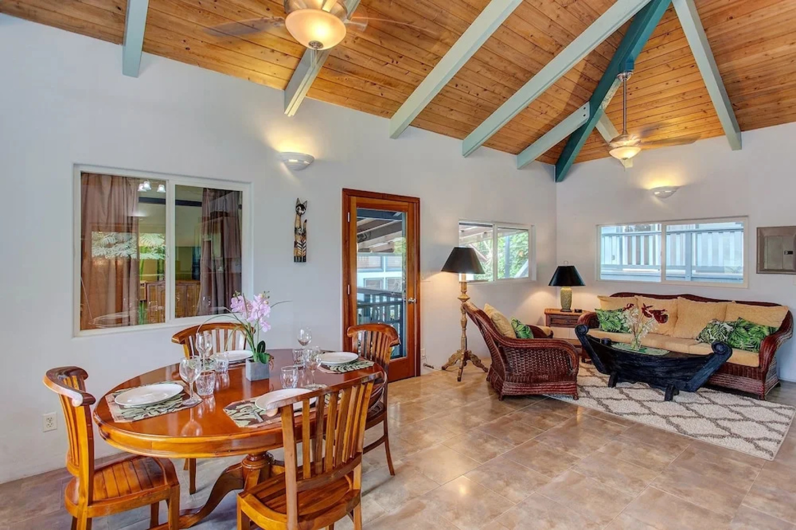 Big Island Bali Hideaway 2 Bedroom Home by Redawning