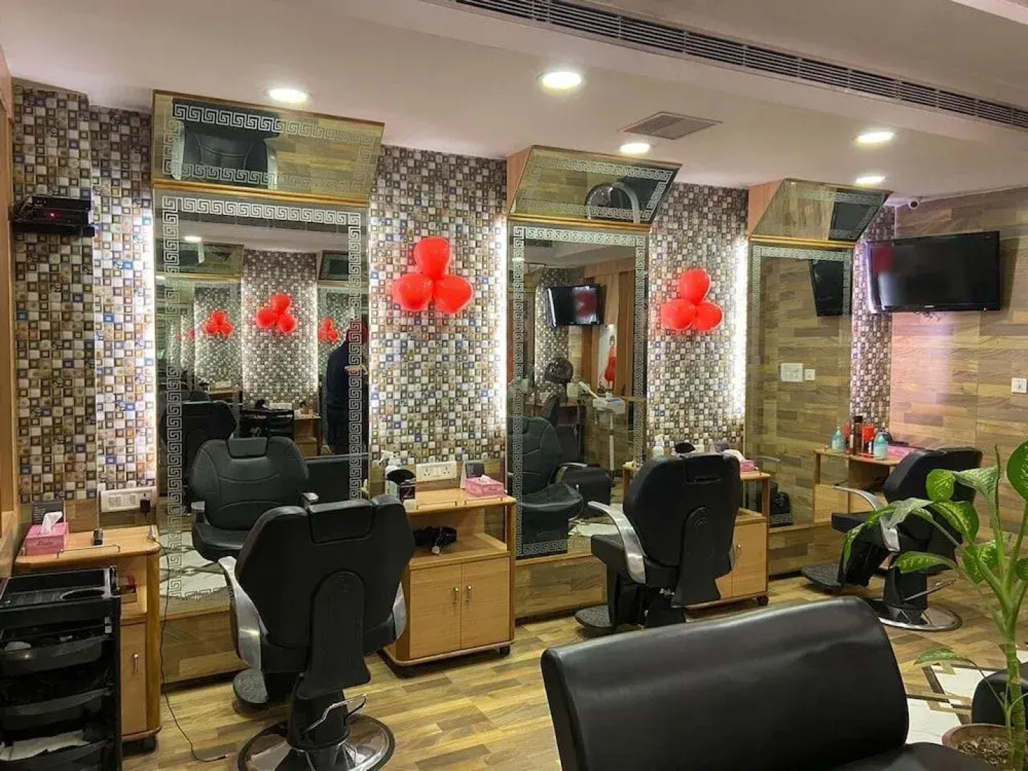 Grand Continental Hotel