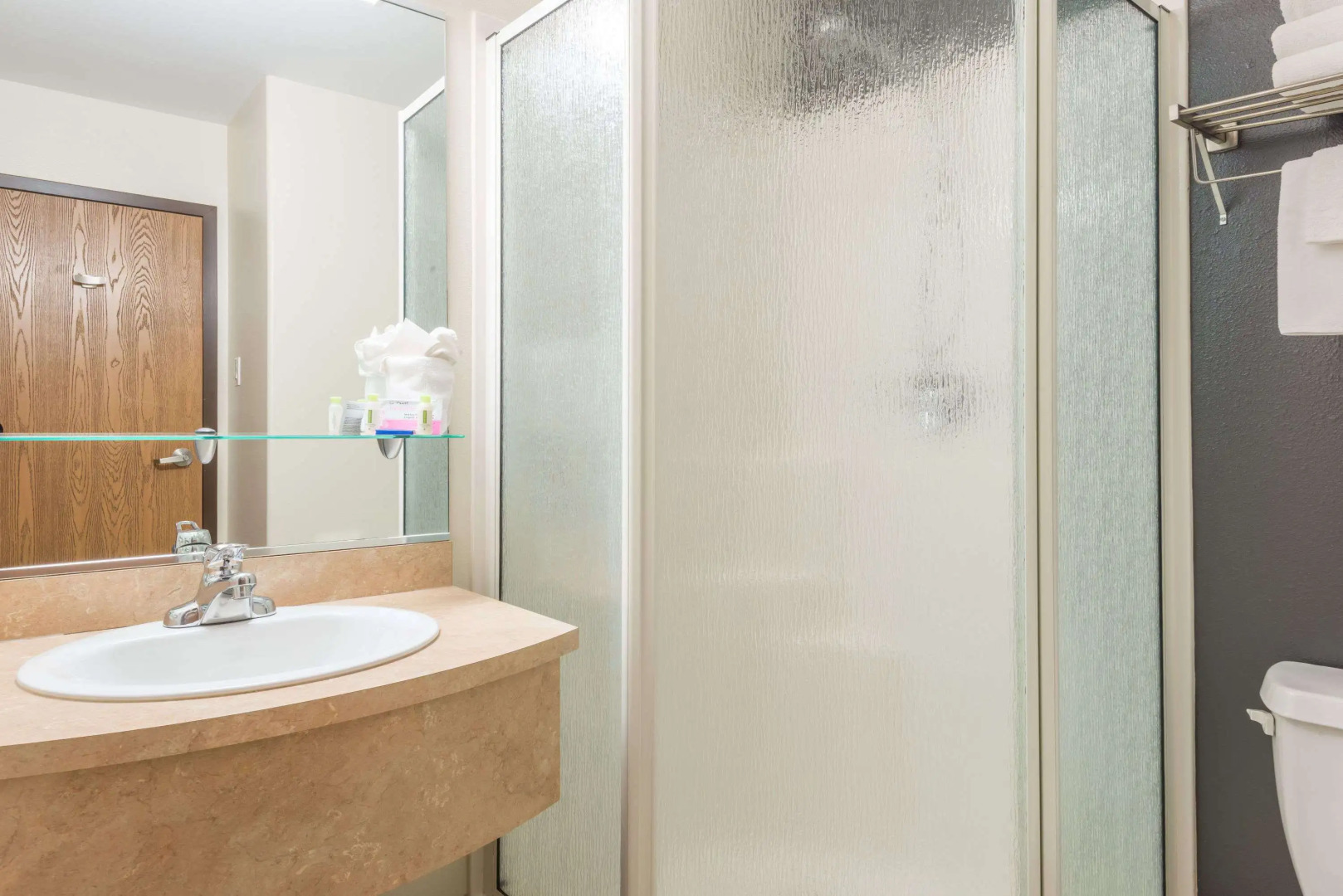 Super 8 by Wyndham Quebec City