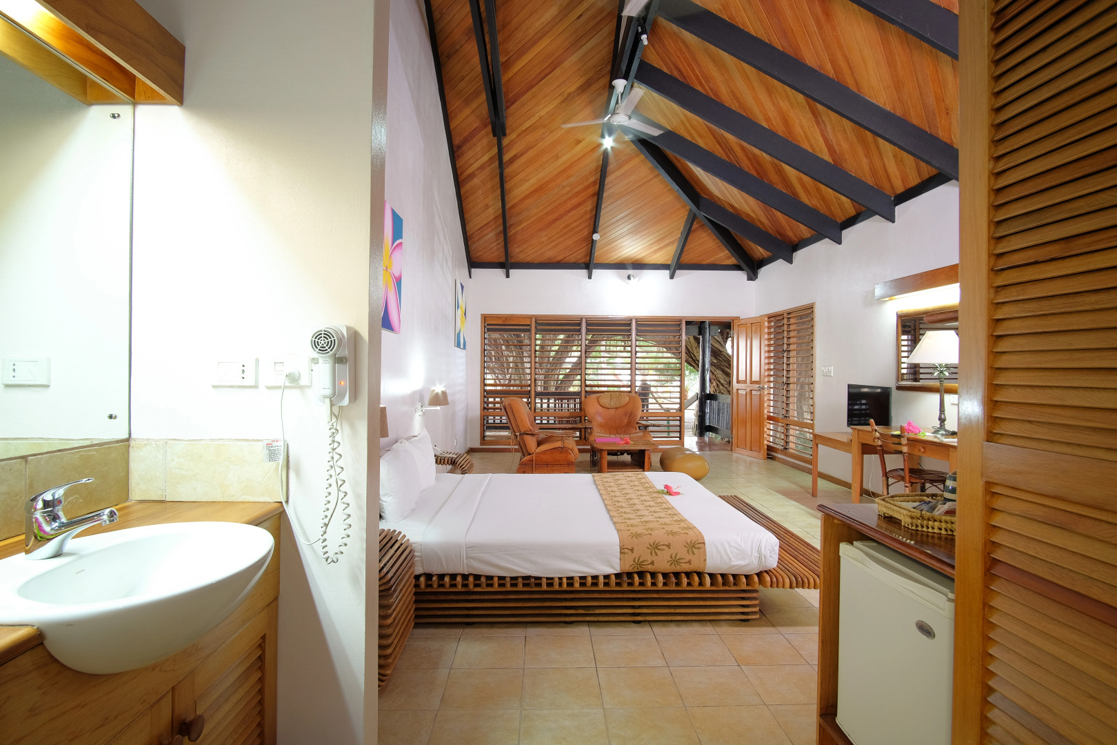 Anchorage Beach Resort