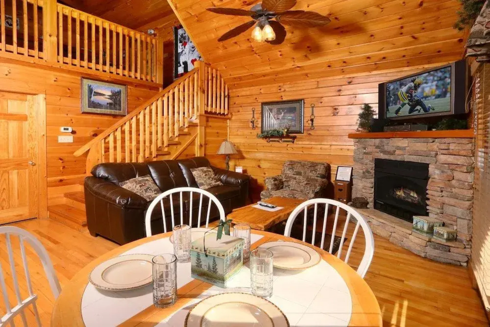 Hugs n Kisses - One Bedroom Cabin